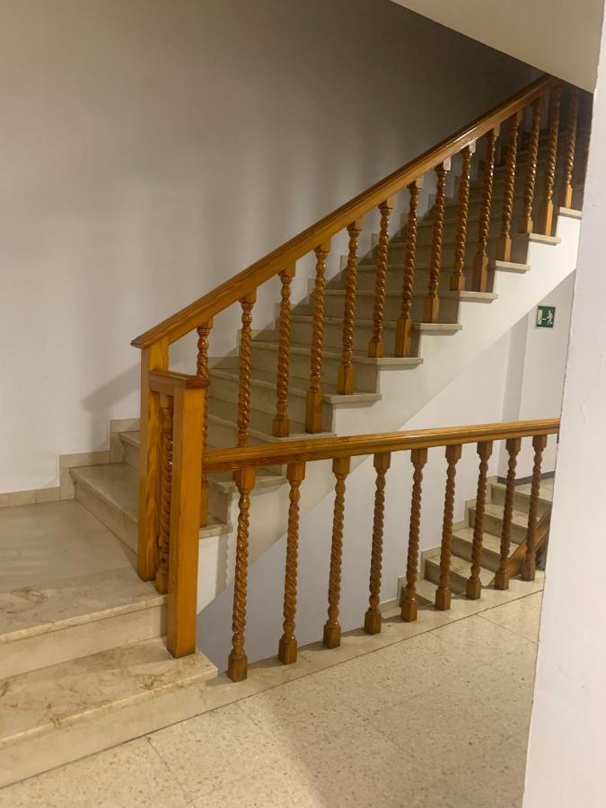 Hostal Torras Сант-Илари-Сакальм Экстерьер фото